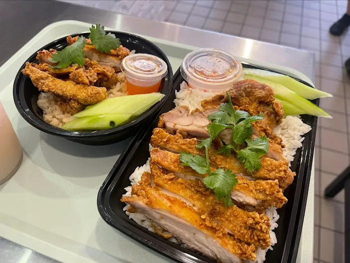 Gai Kitchen Picture 10