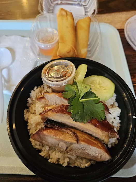 Gai Kitchen Picture 3