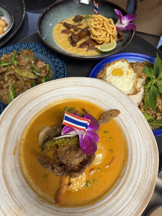 Elephant District Picture 1