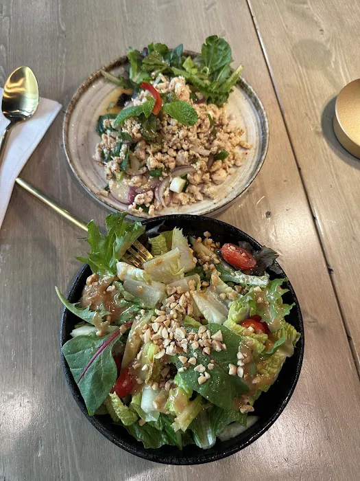 Tiptara : Thai Food Picture 1