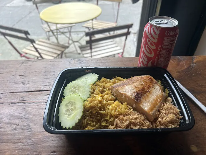 7 Elephants Picture 3