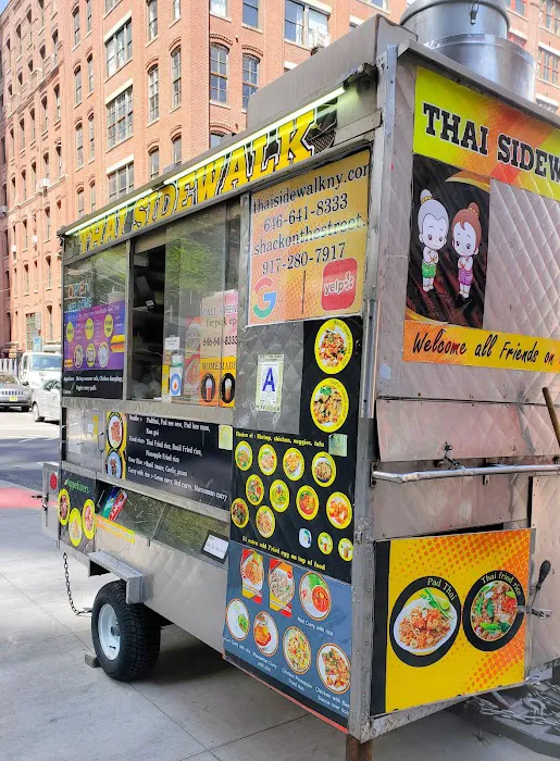 Thai Sidewalk Picture 10