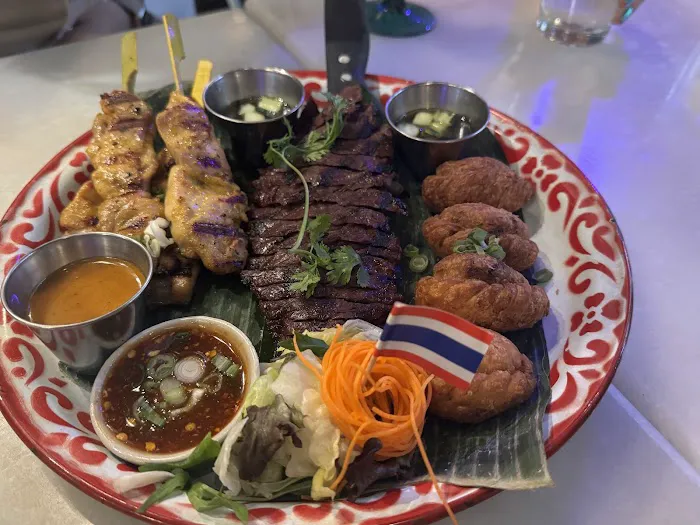 Top Thai 55 Carmine Picture 7