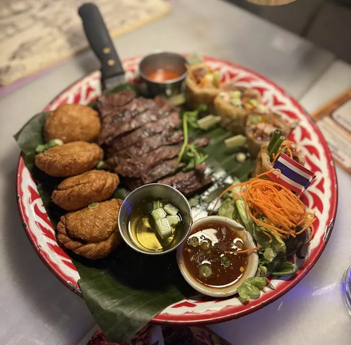 Top Thai 55 Carmine Picture 10