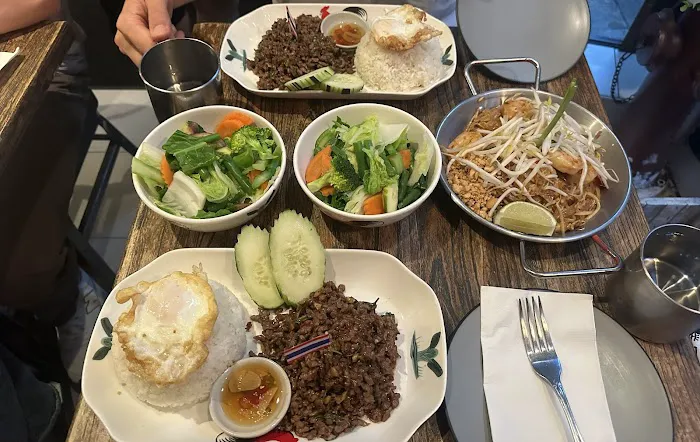 Top Thai Greenwich Picture 10