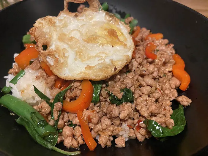 Chomp Chomp Thai kitchen Picture 1