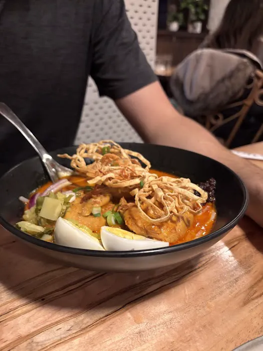 Chomp Chomp Thai kitchen Picture 2