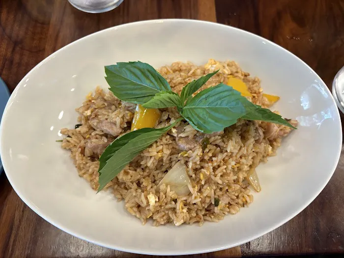 RYNN Thai Restaurant & Bar Picture 9