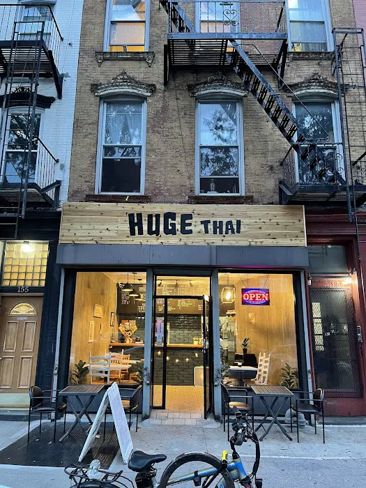 Huge Thai Picture 10