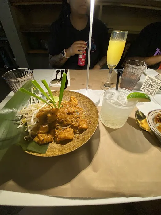 Glin Thai Bistro Picture 1