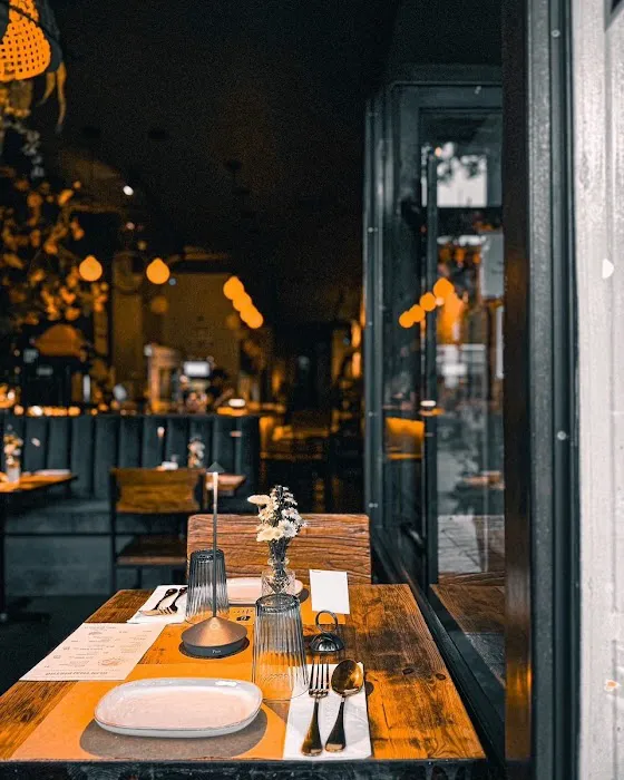 Glin Thai Bistro Picture 2