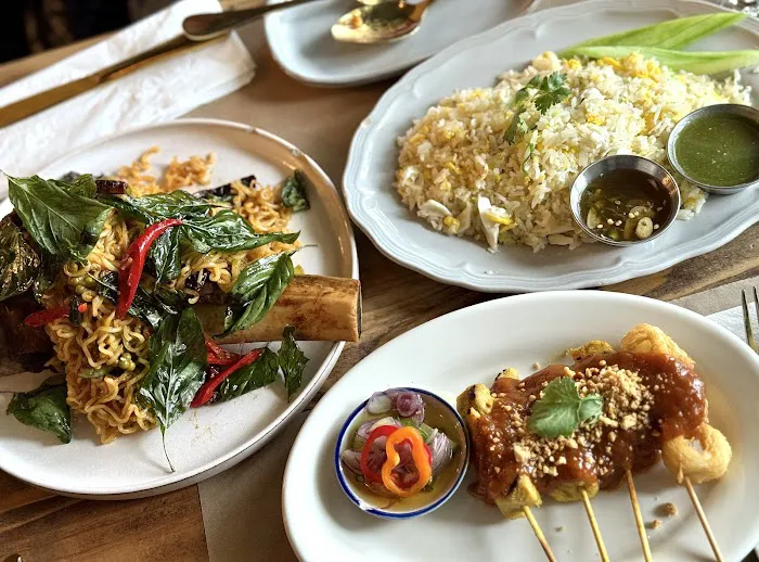 Glin Thai Bistro Picture 7