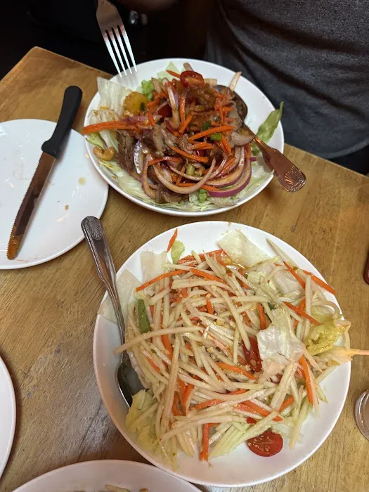 TUE THAI FOOD Picture 7