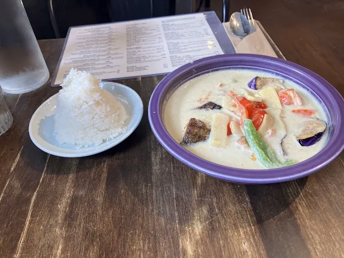 MA Brooklyn Thai-ger Picture 7