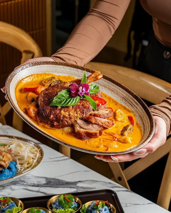 Malii Gramercy Picture 5