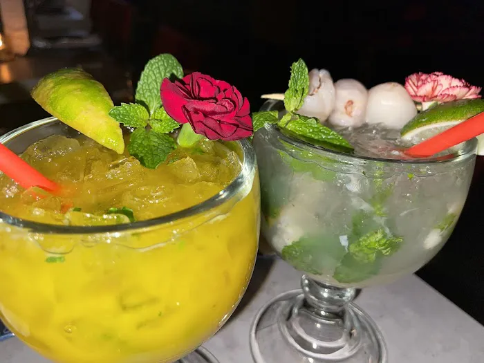 Holic Thai Bistro Picture 3