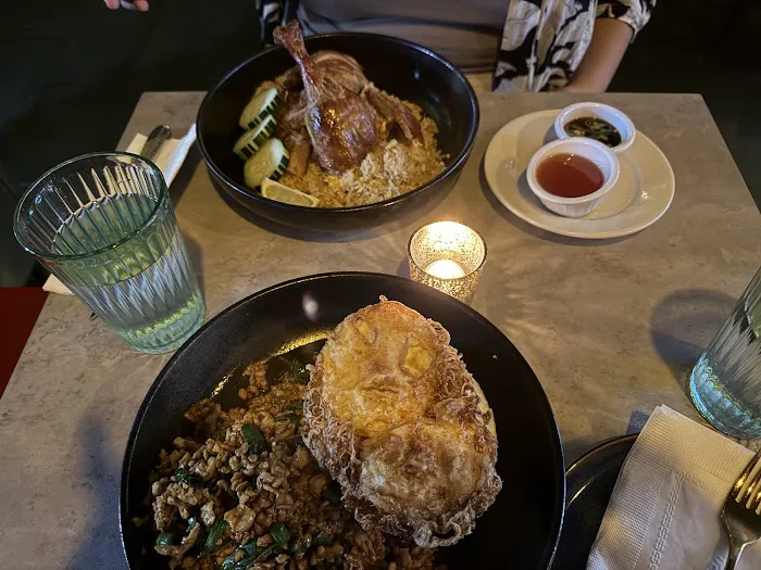 Holic Thai Bistro Picture 8