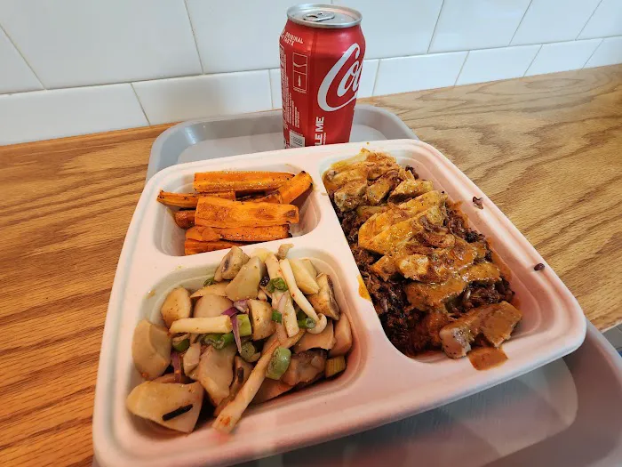 Kati Shop : Thai • Curry • Rice Picture 3