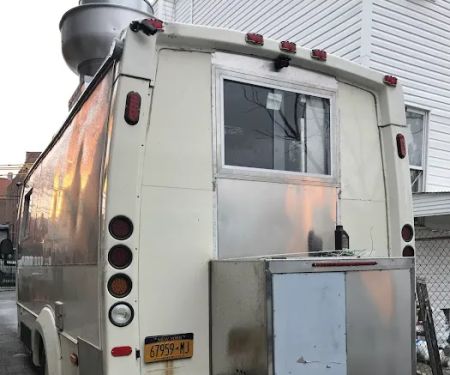 Thai Mis Delicias on 6th ave