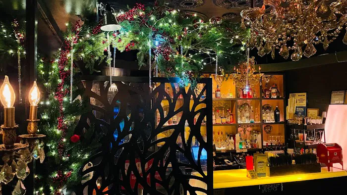 At Nine Restaurant & Bar Picture 3