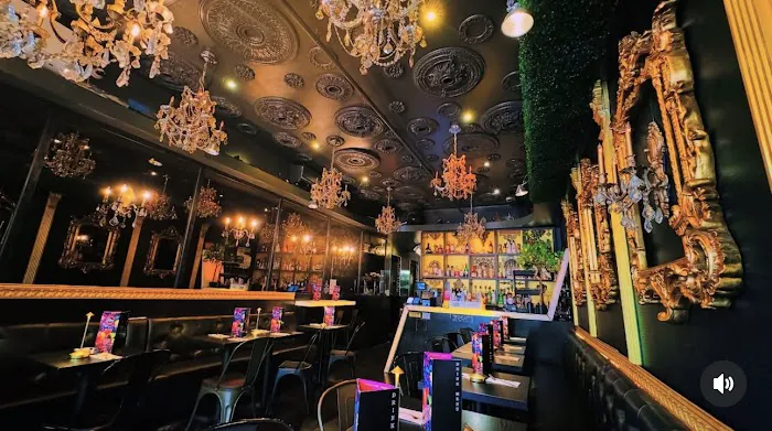 At Nine Restaurant & Bar Picture 8