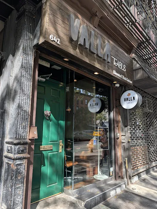 Valla Table Picture 5