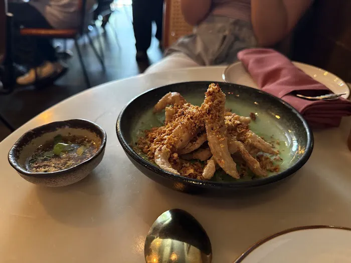 Valla Table Picture 2