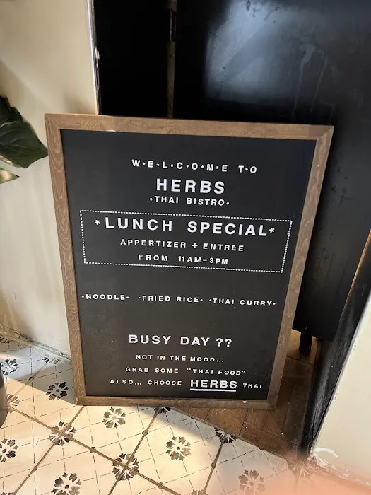 Herbs Thai Bistro Picture 6