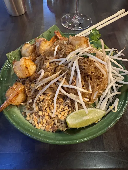 Yezo Thai Isankaya Picture 5