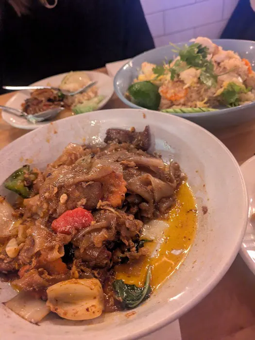 Klom Klorm Picture 6