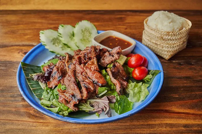 Klom Klorm Picture 1