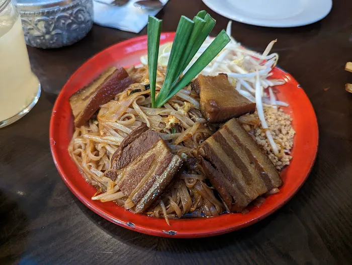 Pad Thai Kitchen Picture 3