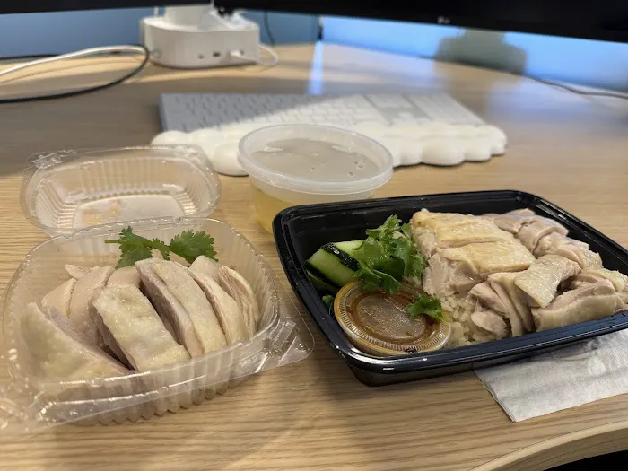 Mr. Khao Man Gai Food Truck Picture 4