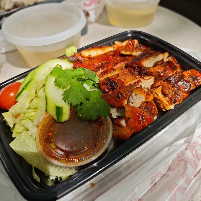 Mr. Khao Man Gai Food Truck Picture 10