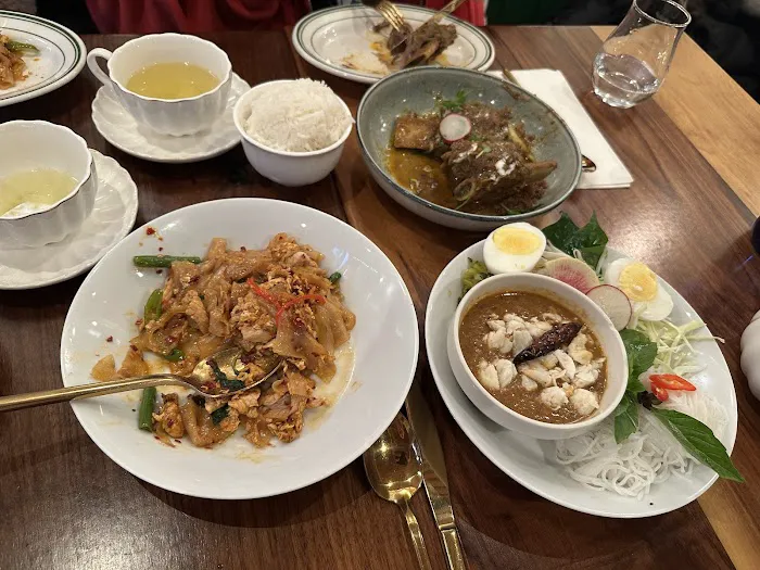 Mitr Thai Restaurant Picture 10