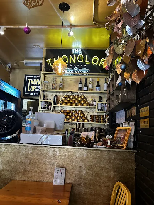 ThongLor New York Picture 3