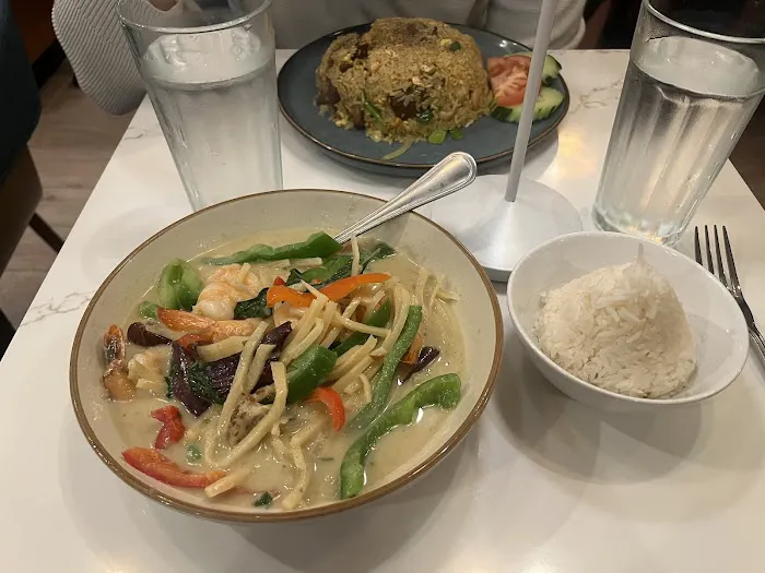 Sukhumvit 51 Picture 3