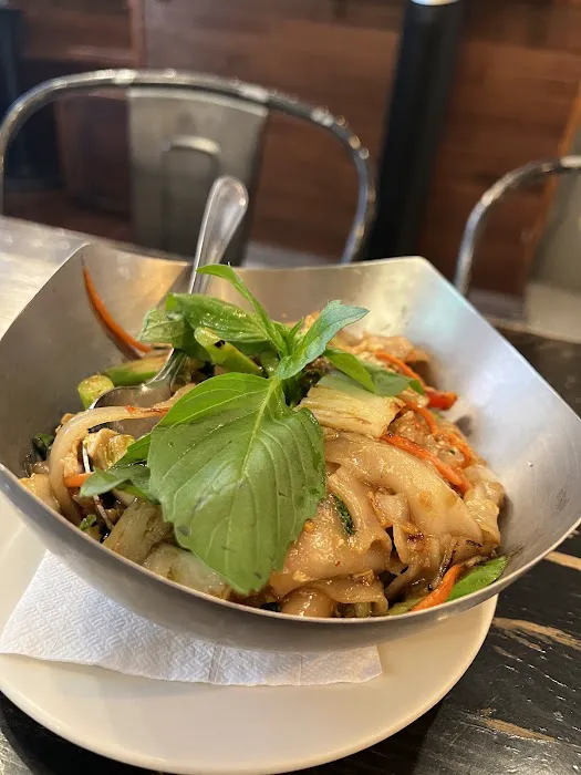 Sukhumvit 51 Picture 8