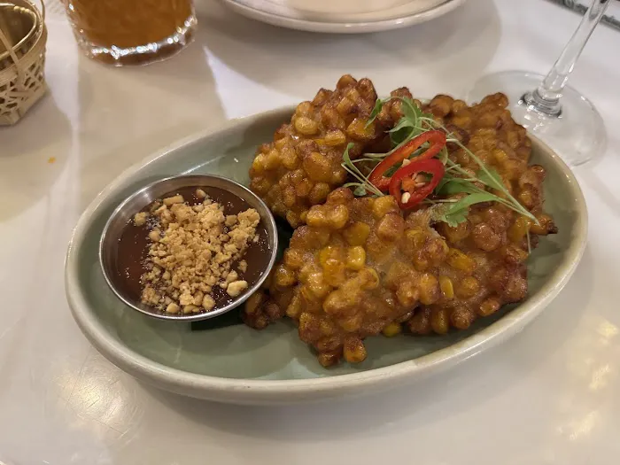 Charoen Krung Thai Picture 3