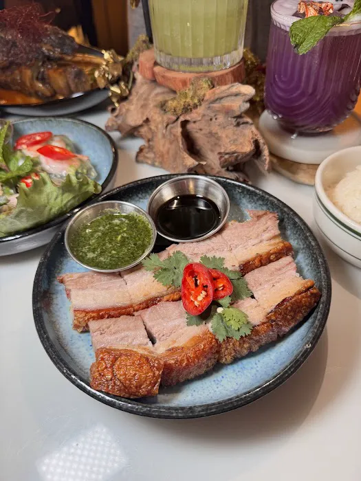 Charoen Krung Thai Picture 4