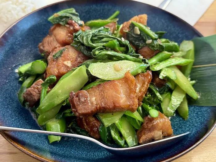 the AM-THAI Williamsburg Picture 2