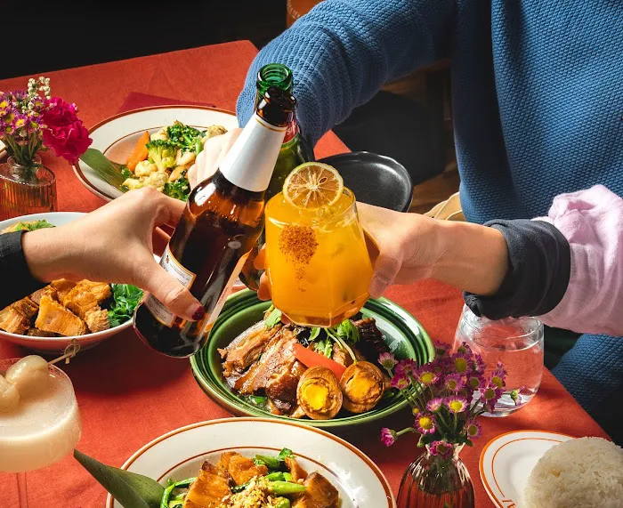 the AM-THAI Williamsburg Picture 9