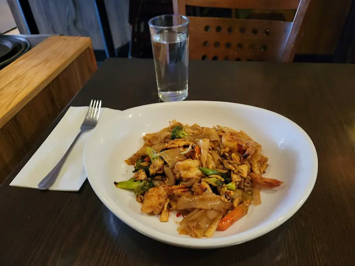 Williamsburg Thai Cuisine Picture 4