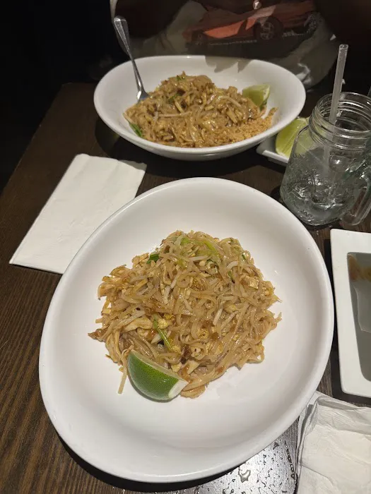 Williamsburg Thai Cuisine Picture 2