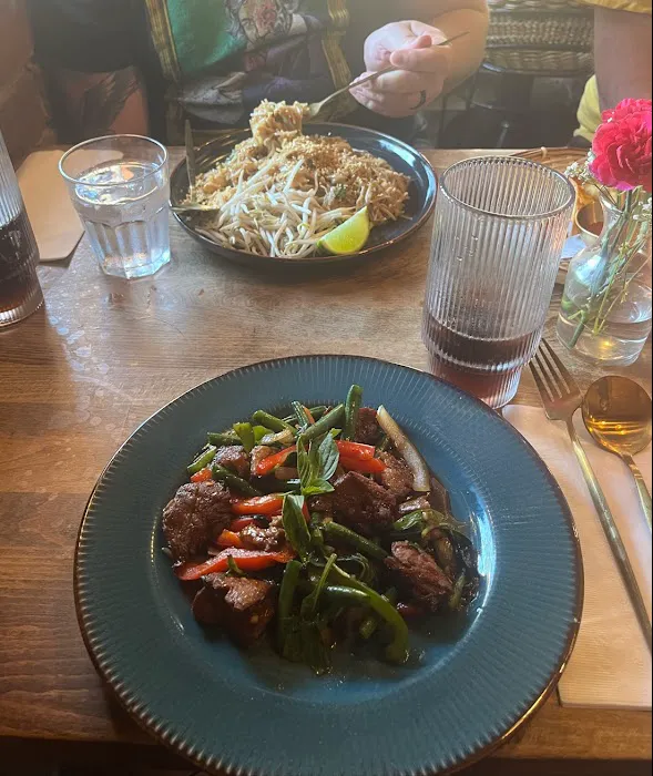 Seth Thai Restaurant Picture 1