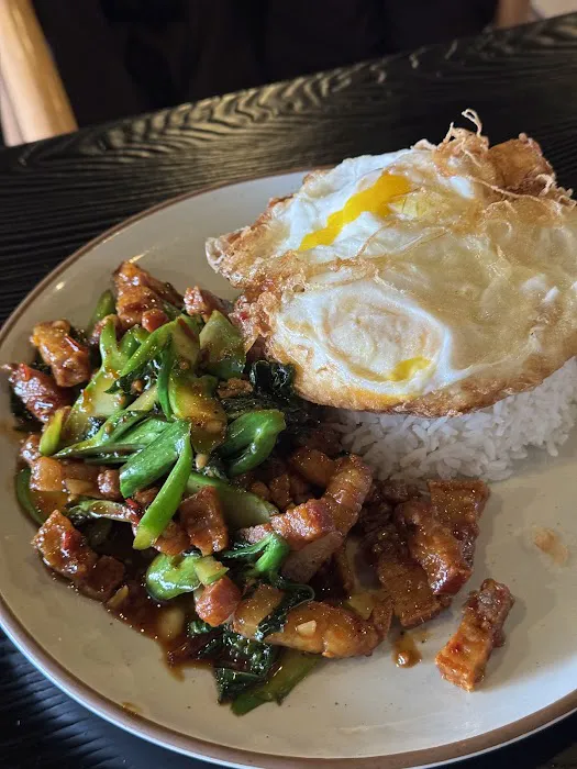 BOONTHAI Brooklyn Picture 5