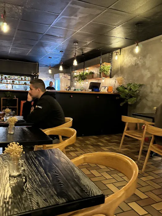 BOONTHAI Brooklyn Picture 9