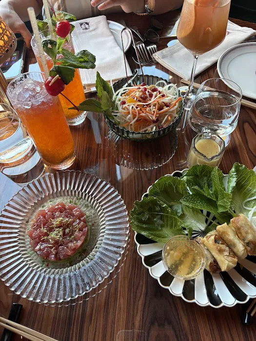 Twin Tails Picture 1