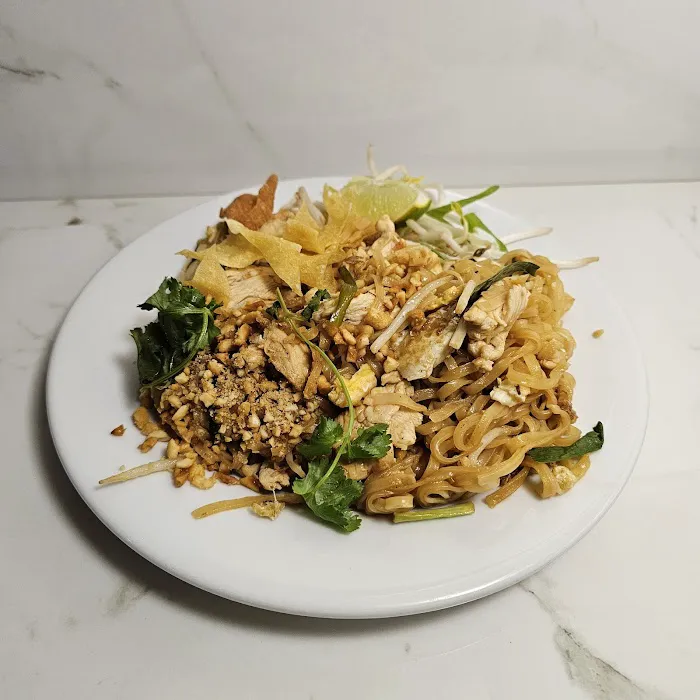 Bay (takeout Thai street food - please make a call for dine-in) Picture 3