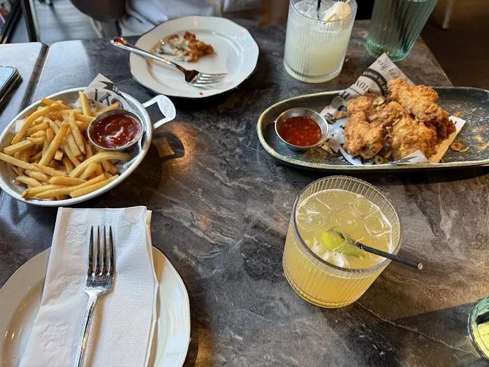 Chu Ros Thai NYC Picture 7